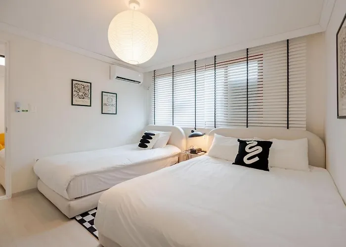 Dmc Stn, 3br, 2ba, Fits7, Free Luggage, Hongdae Appartement