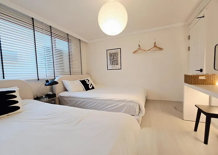 Dmc Stn, 3br, 2ba, Fits7, Free Luggage, Hongdae Appartement