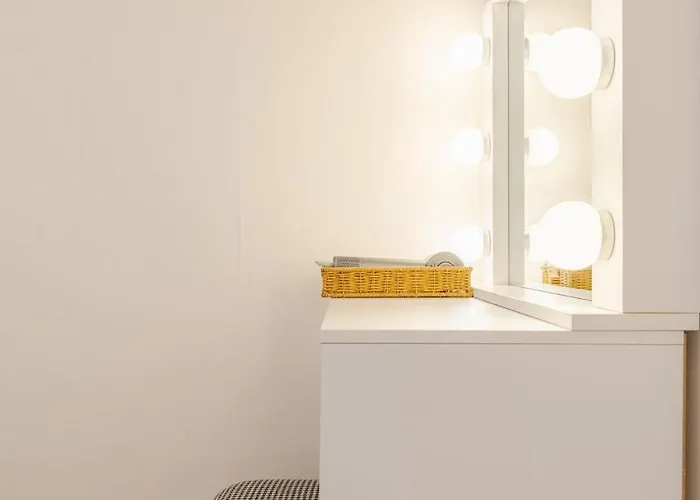 Dmc Stn, 3br, 2ba, Fits7, Free Luggage, Hongdae Appartement